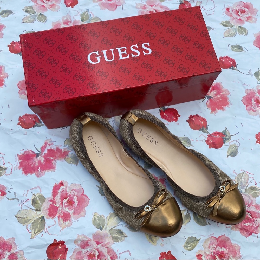 Y2K GUESS Ballet flats!